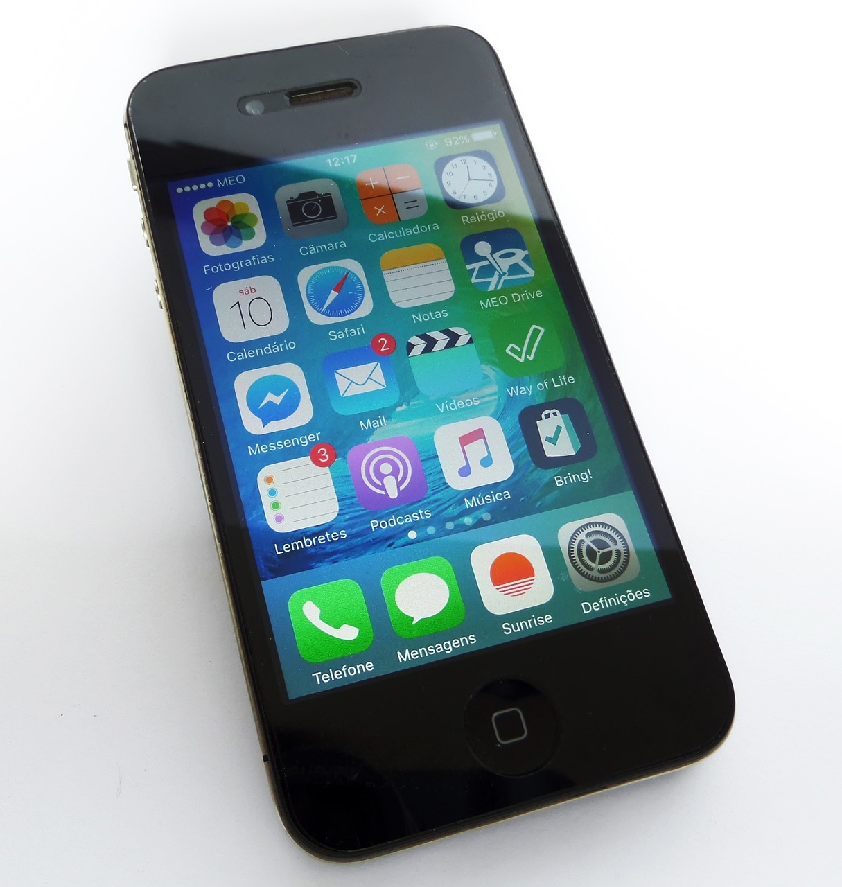 Удаленные фото вернулись с того света: iOS 17.5 и ее призрачный баг 